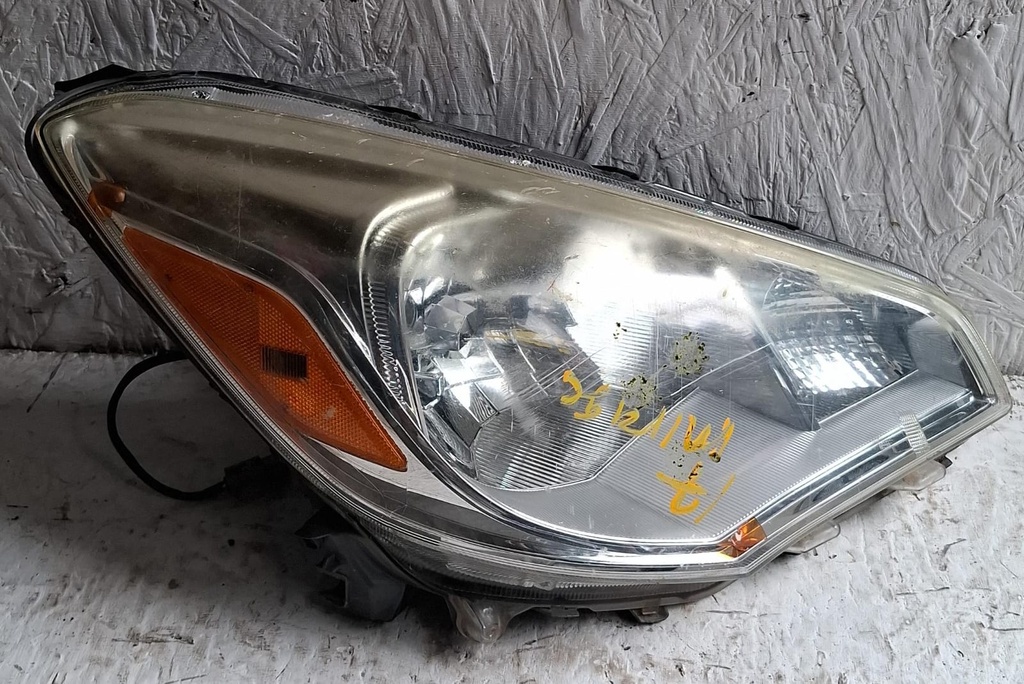 FAROL RH MITSUBISHI MIRAGE 2017