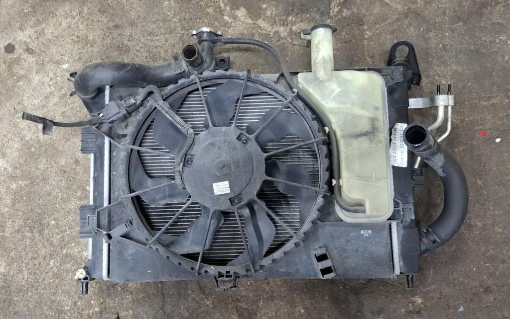 PAQUETE ENFRIAMIENTO COMPLETO RADIADOR CLNDENSADOR Y VENTILADOR   HYUNDAI ELANTRA GT 2014 STD