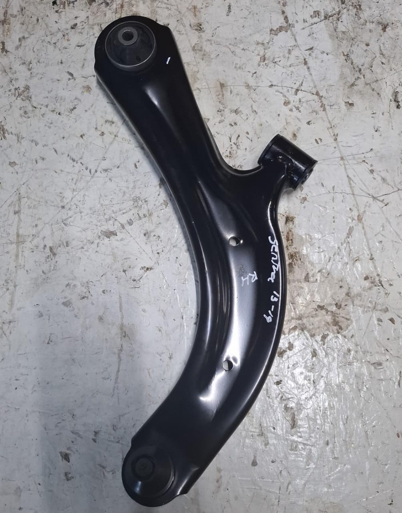 TIJERA RH NISSAN SENTRA 2013-2019 NUEVO