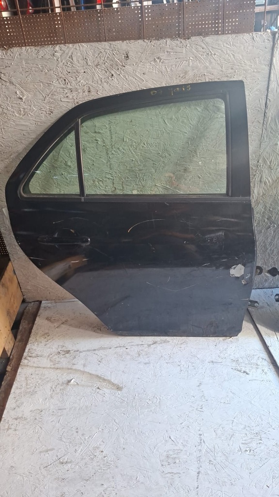 PUERTA TRASERA TR YARIS 2007 