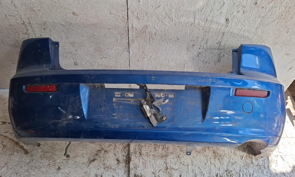 BUMPER TRASERO MITSUBISHI LANCER 2015 