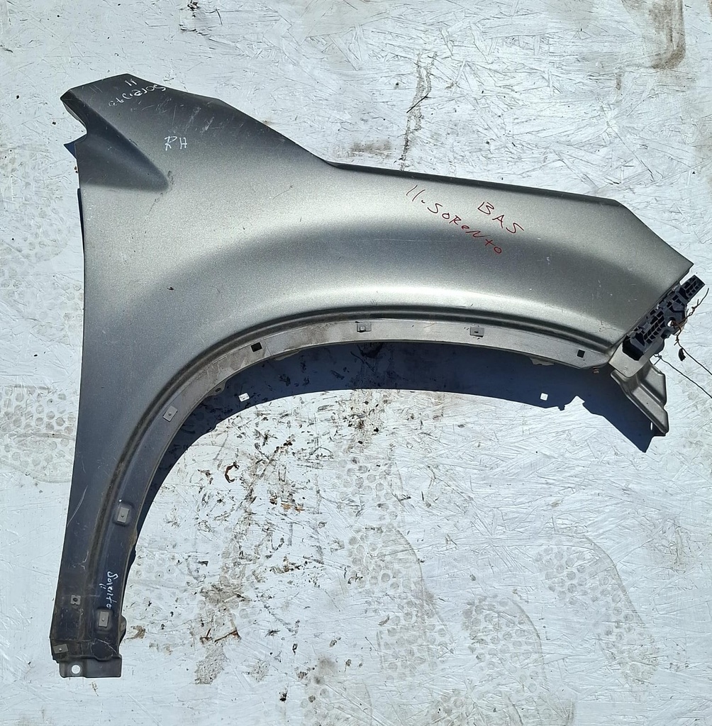 GUARDAFANGO RH KIA SORENTO 2011