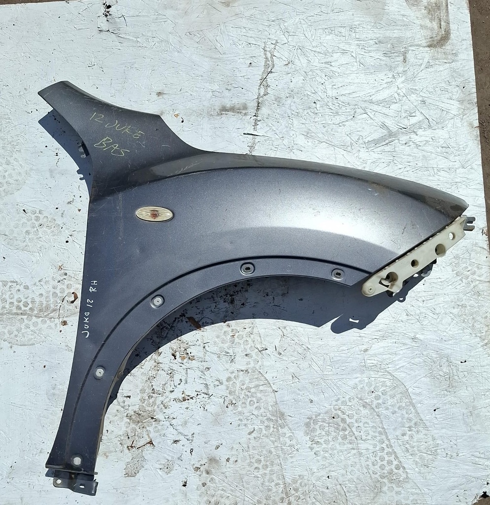 GUARDAFANGO RH NISSAN JUKE 2011