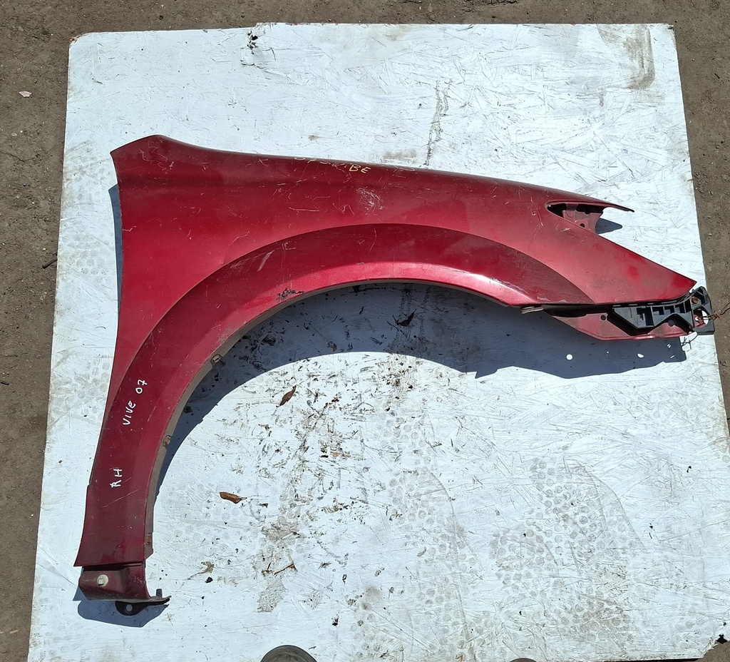 GUARDAFANGO RH PONTIAC VIBE 2007 