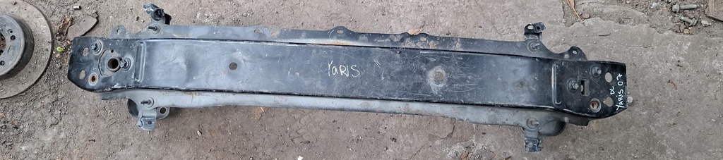 ALMA DE BUMPER TOYOTA YARIS 2007