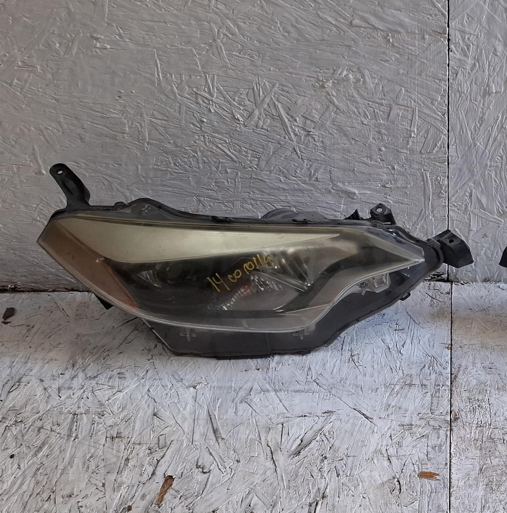 FARO RH COROLLA 2014 C7