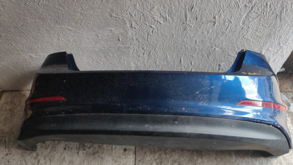 BUMPER TRASERO HYUNDAI ELANTRA 2017 AZUL C7