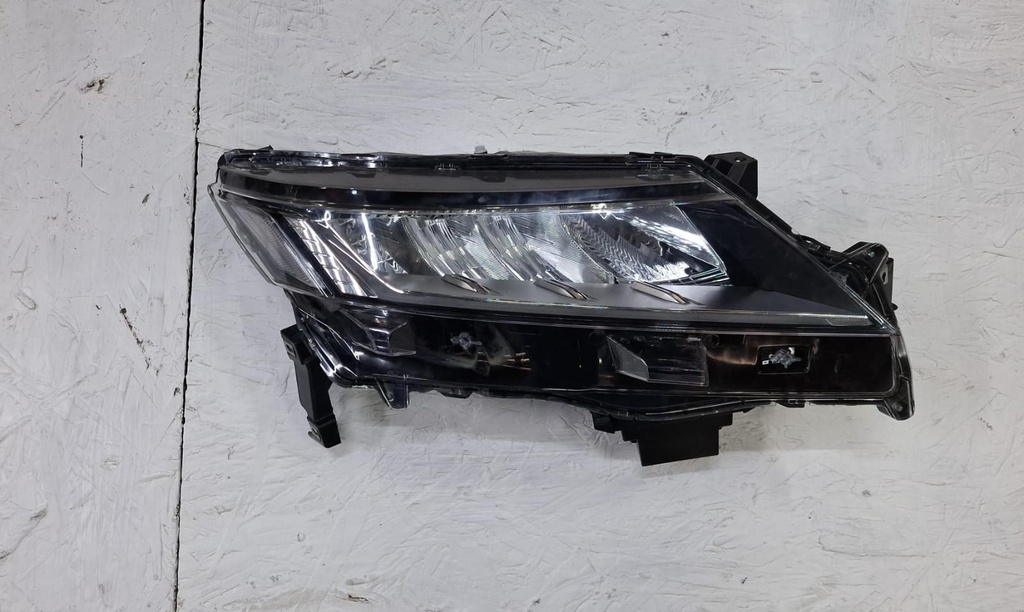 FARO MITSUBISHI OUTLANDER SPORT 2020 2023 NUEVO