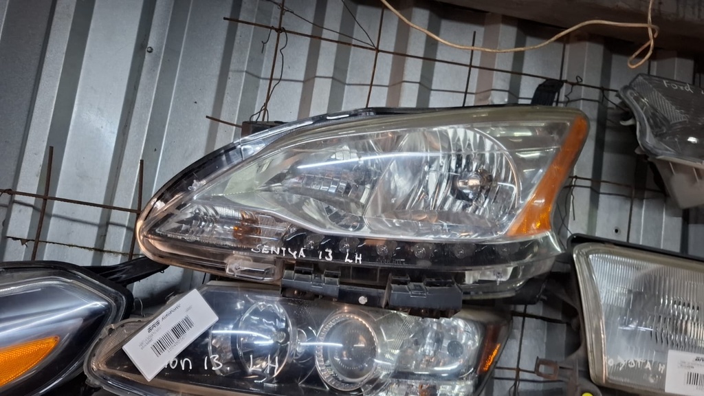 FAROL LH SENTRA 2013 
