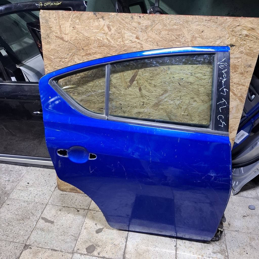 PUERTA RT NISSAN VERSA 2012-2019
