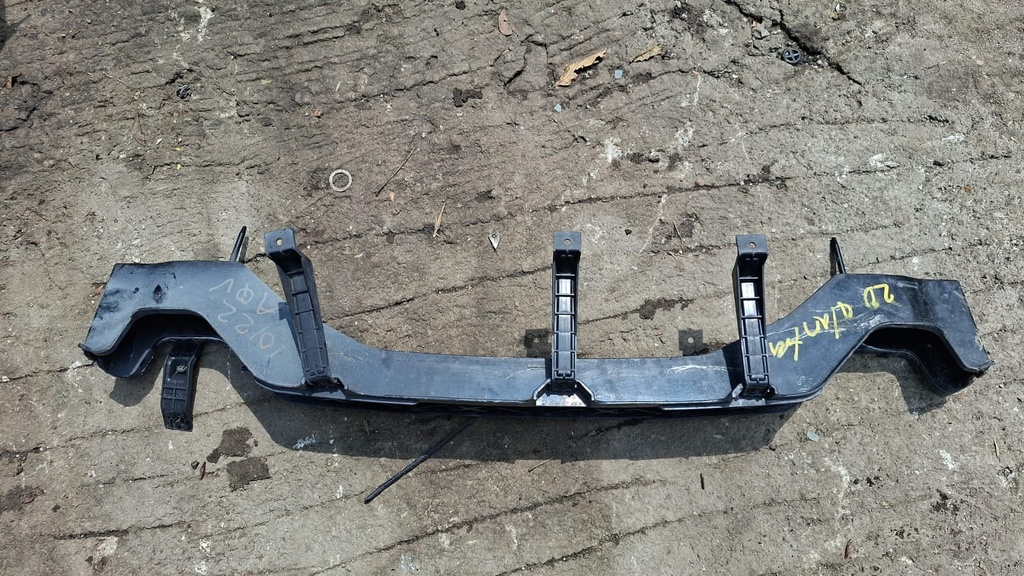 ALMA DE BUMPER TRASERA ELANTRA 20
