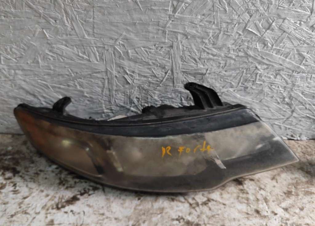 FARO RH KIA FORTE 2012
