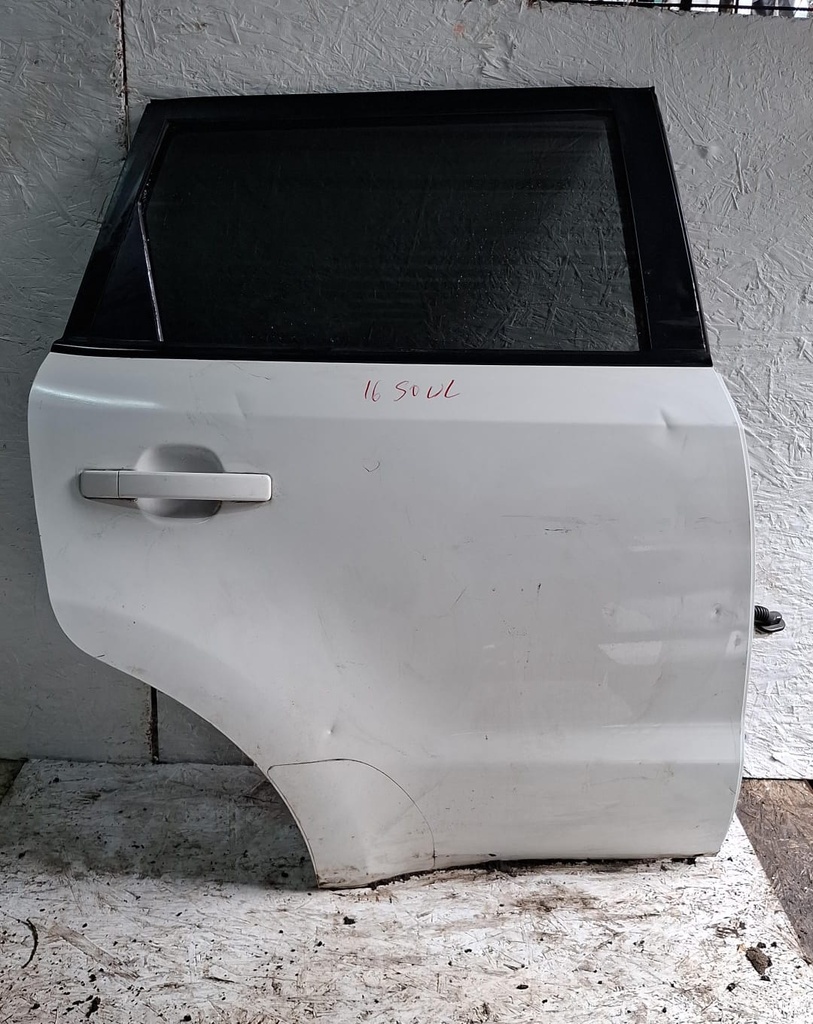 PUERTA TRASERA RH KIA SOUL BASE 2016