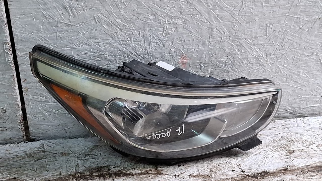 FARO RH  HYUNDAI ACCENT SE 2017