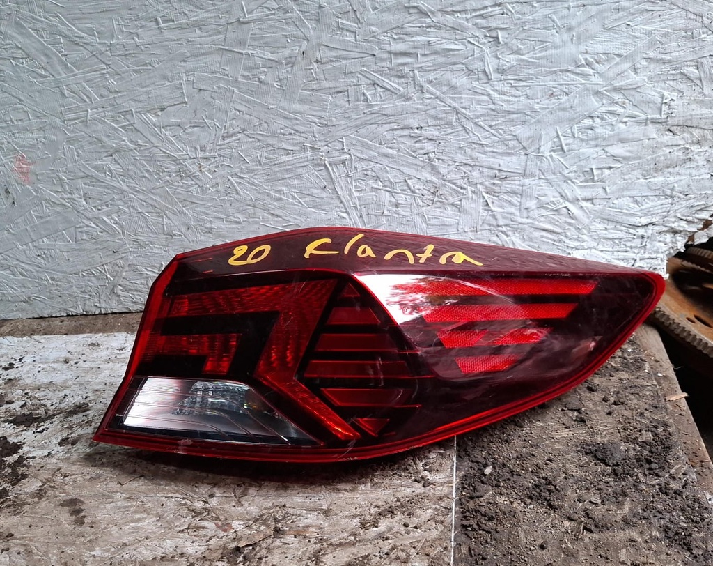 STOP RH ELANTRA 2020