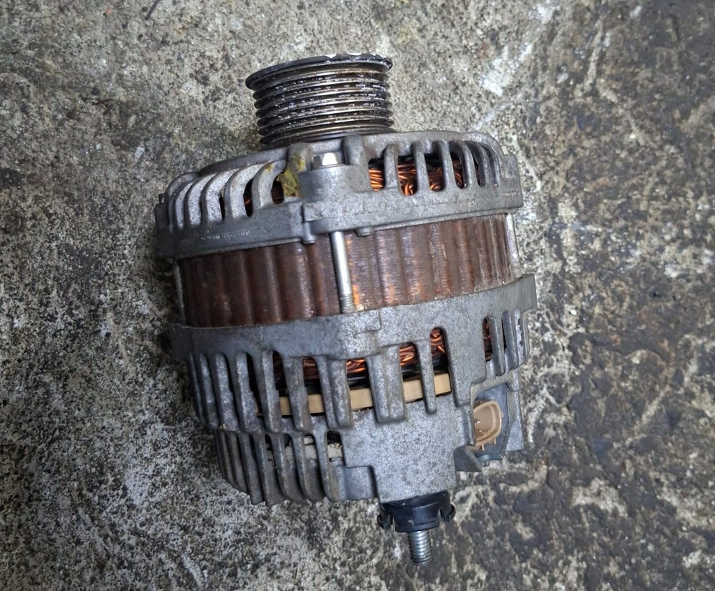 ALTERNADOR NISSAN VERSA 2022 C8