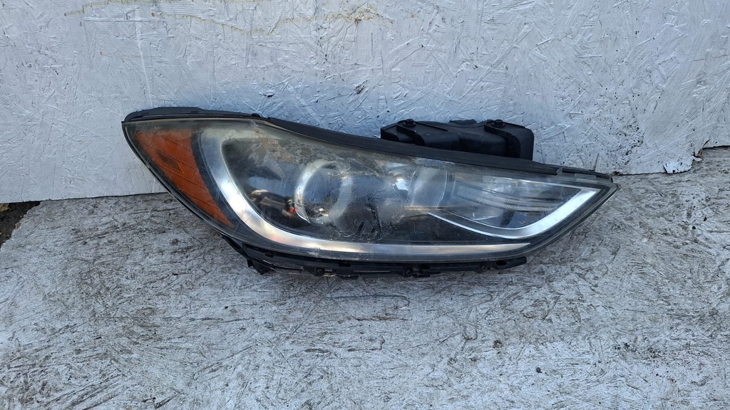 FARO RH ELANTRA 2018