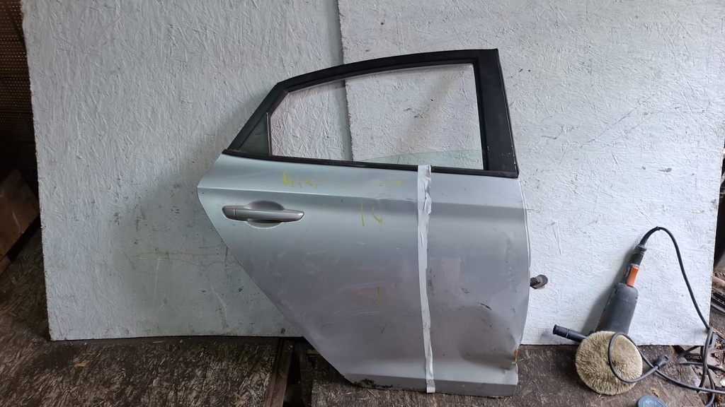 PUERTA RT ACCENT 2018