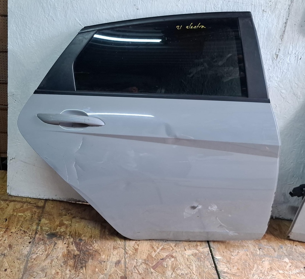 PUERTA RT ELANTRA 2021