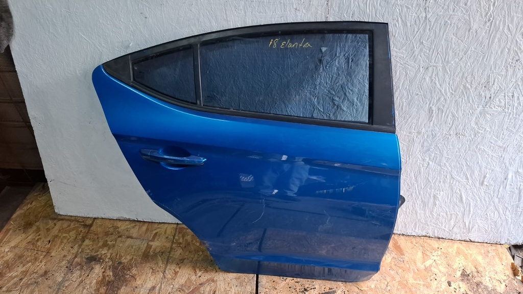 PUERTA RT ELANTRA 2018