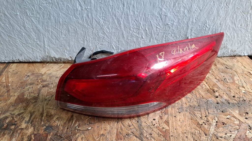 STOP RH ELANTRA 2018