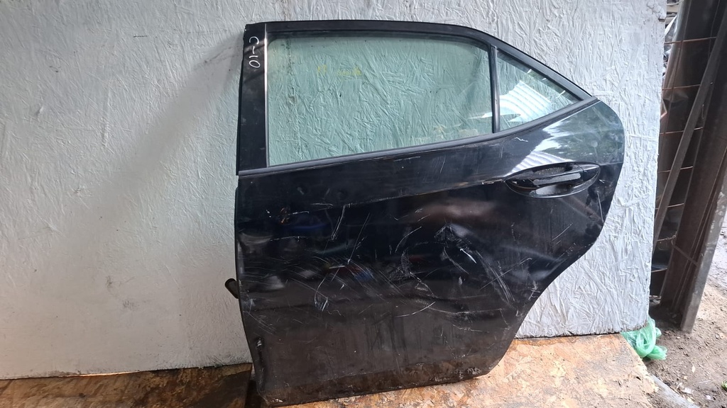 PUERTA LT COROLLA 2017
